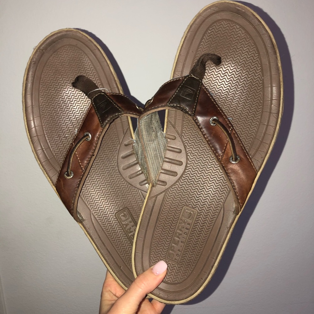 Men’s sorry flip flops